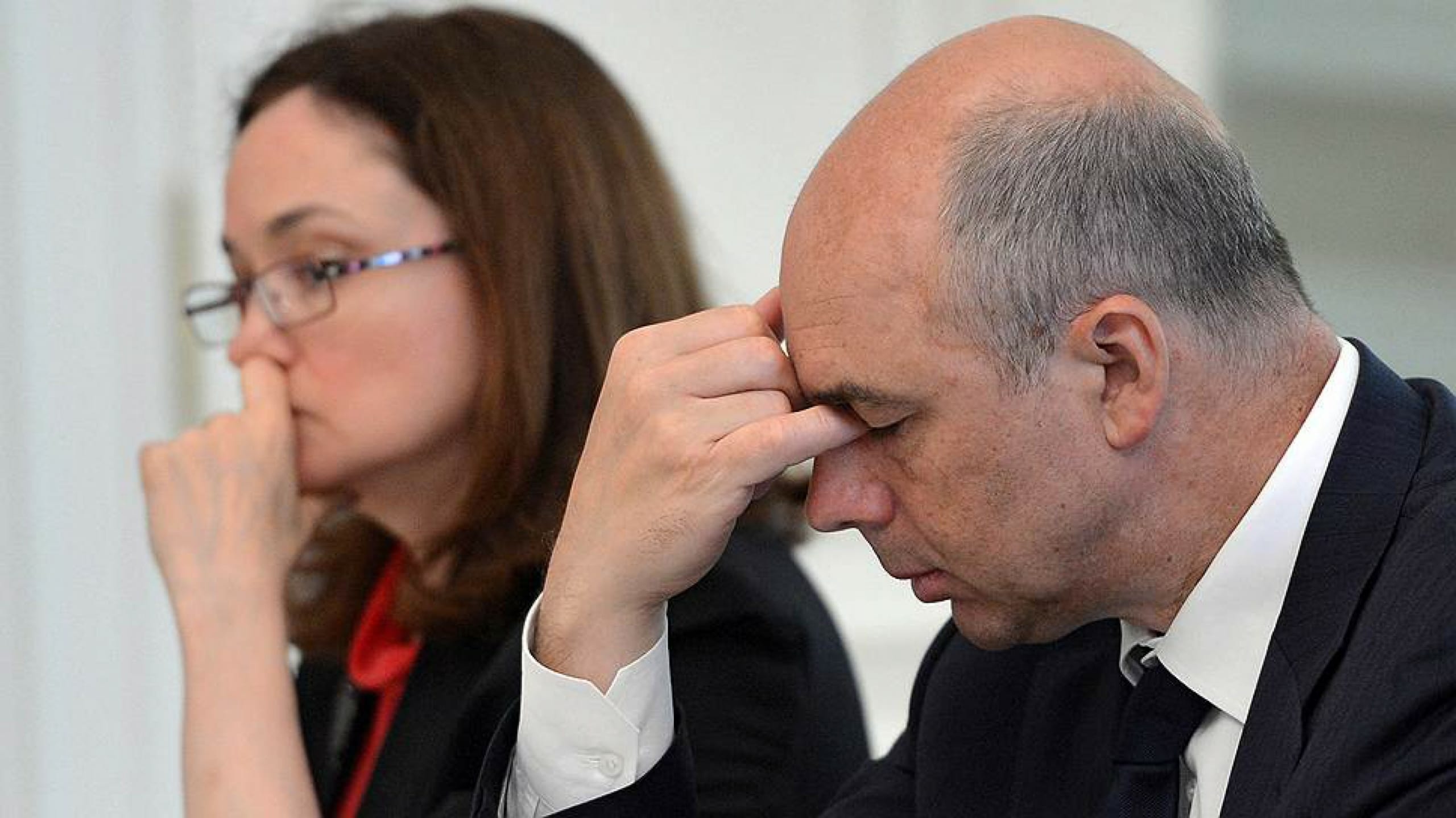 «Ведомости»: Российские власти оказались на экономическом перепутье
